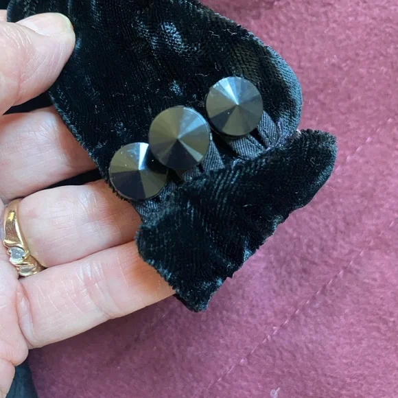 Vintage Black Halter Dress With Flower Detail - Picture 4 of 10